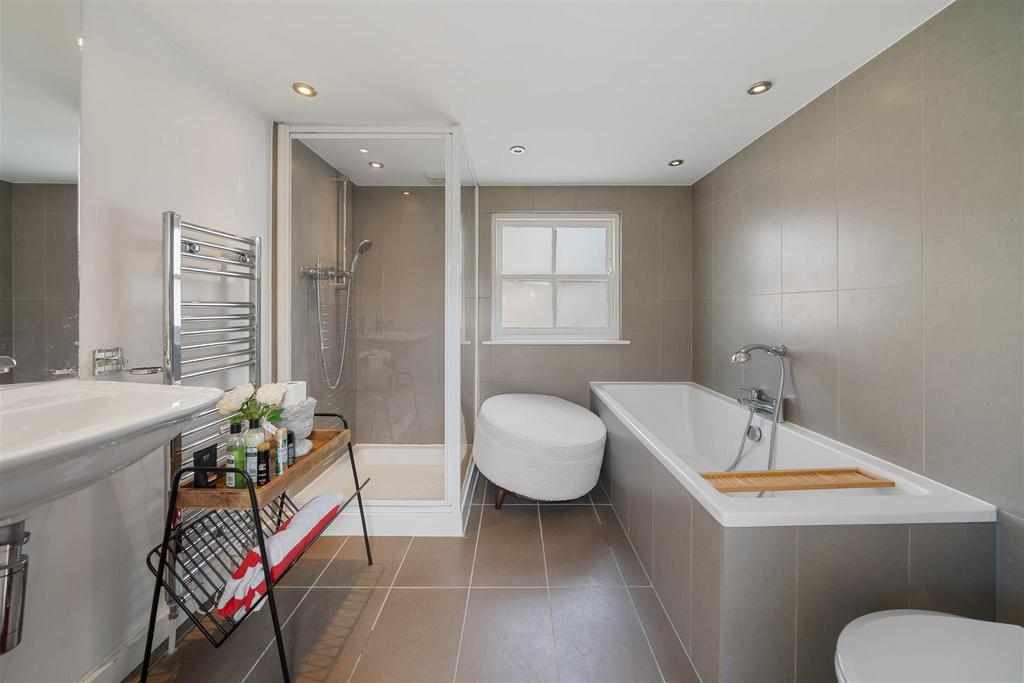 4 Fairhazel Mews, Fairhazel Gardens NW6 3 SG-3.jpg