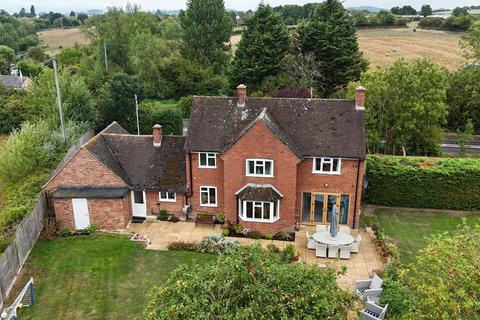 3 bedroom detached house for sale, Walkmill, Main Road, Cropthorne, WR10 3NE