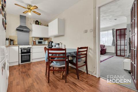 115 Mountbatten Way, Peterborough, PE3 7JY