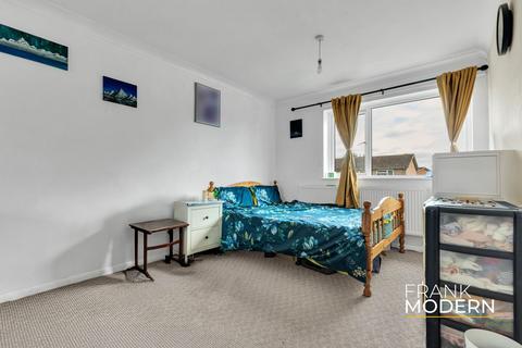 115 Mountbatten Way, Peterborough, PE3 7JY