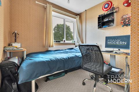 115 Mountbatten Way, Peterborough, PE3 7JY