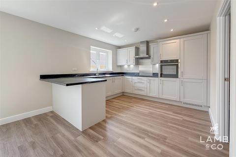 3 bedroom detached bungalow for sale, Park Gate Corner, Little Clacton CO16