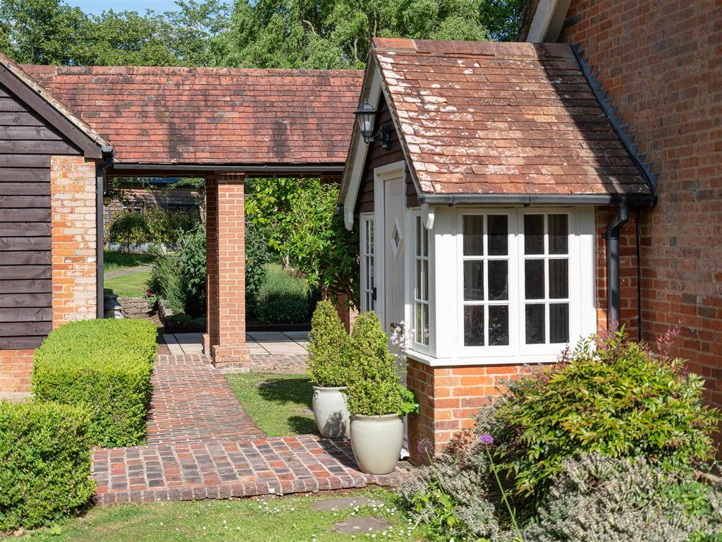 Below Star Cottage-46.jpg
