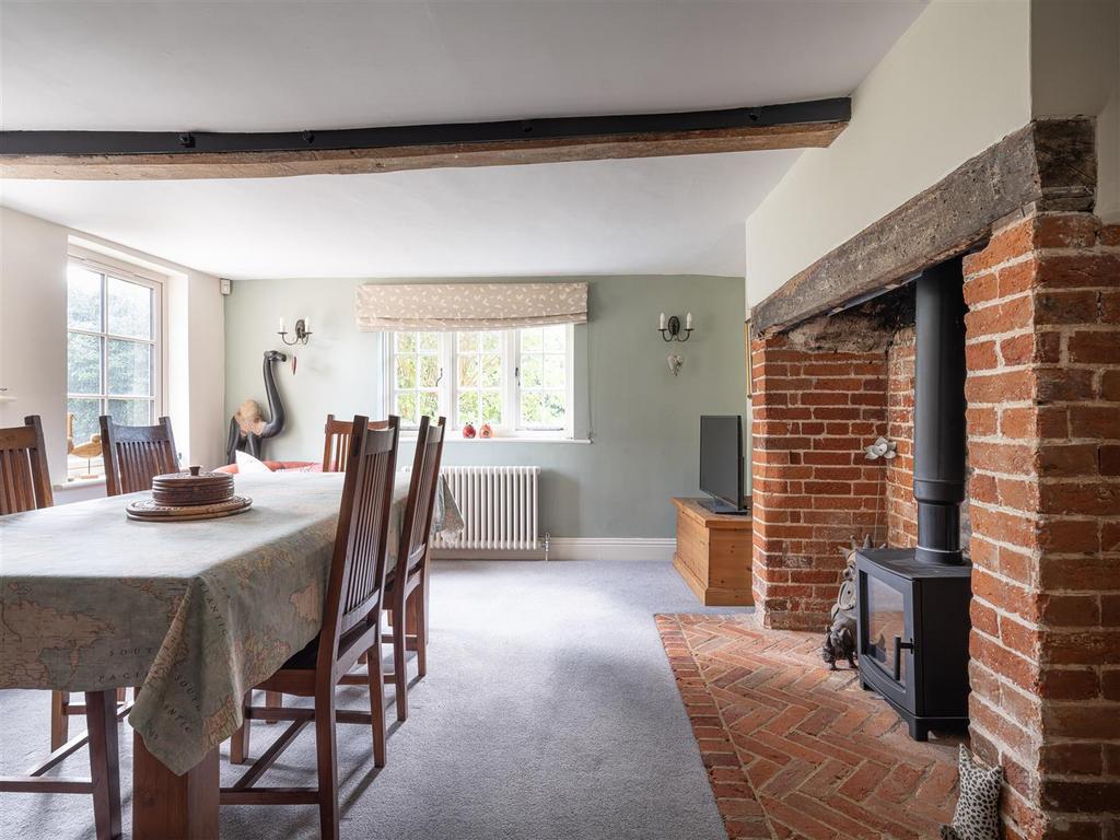 Below Star Cottage-19 v2.jpg
