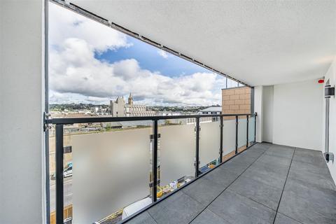 3 bedroom apartment for sale, City Road, Truro