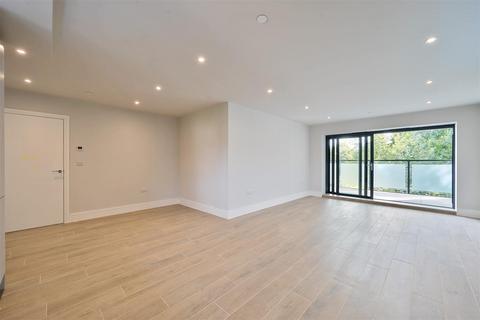 2 bedroom apartment for sale, City Road, Truro