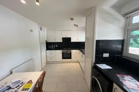 27 Crouch Close, Beckenham, BR3 1UD