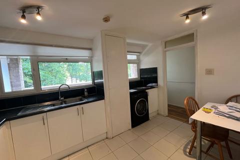 27 Crouch Close, Beckenham, BR3 1UD