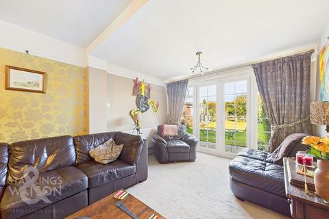 4 bedroom semi-detached house for sale, Cromer Road, Hellesdon, Norwich
