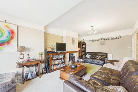 4 bedroom semi-detached house for sale, Cromer Road, Hellesdon, Norwich