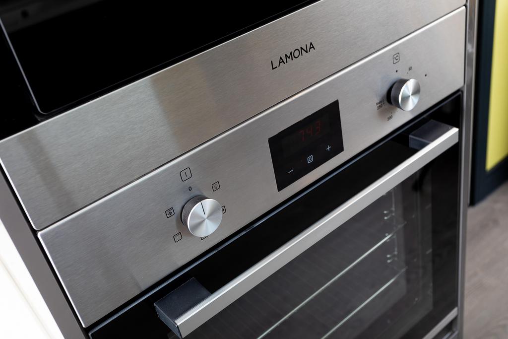 At least one oven in each flat