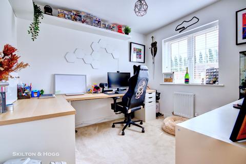 28 Cartmel Road, Daventry, NN11 2PP
