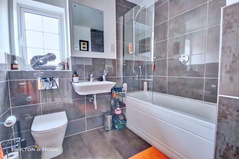 28 Cartmel Road, Daventry, NN11 2PP