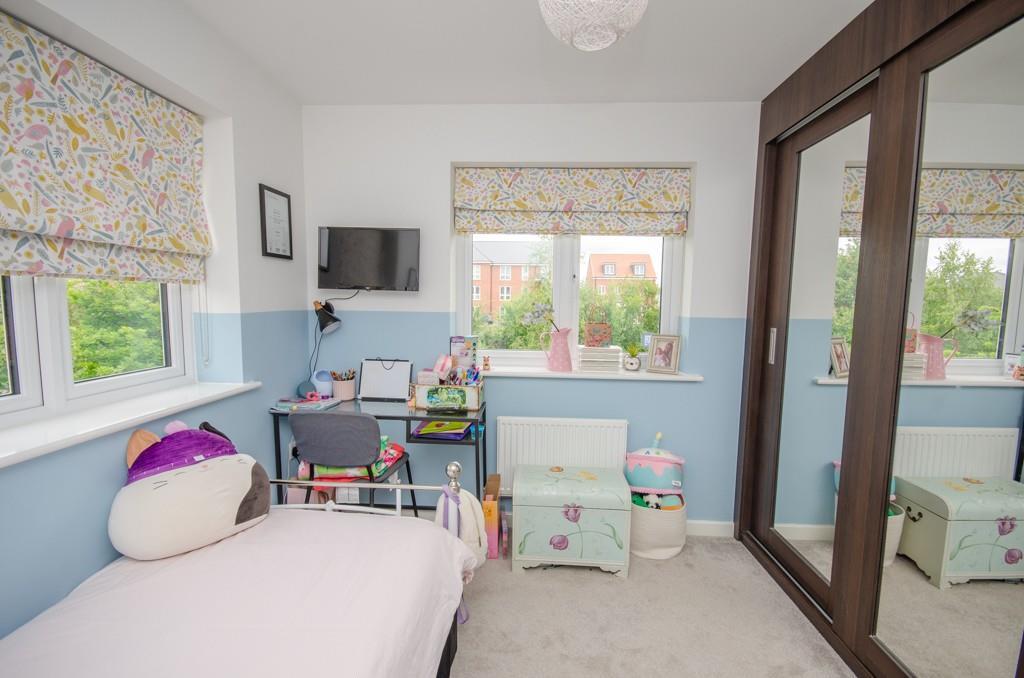 Bedroom two pic 2.jpg