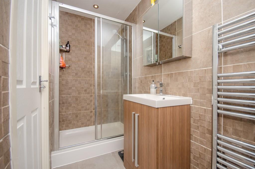 En suite pic 2.jpg