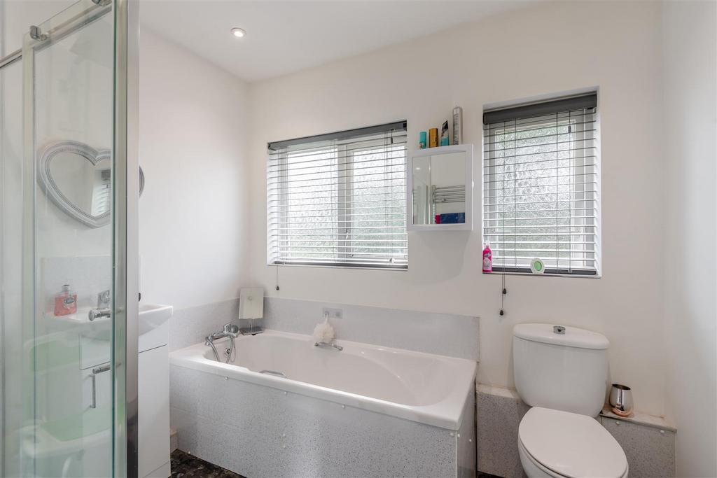 8650248-interior01.jpg