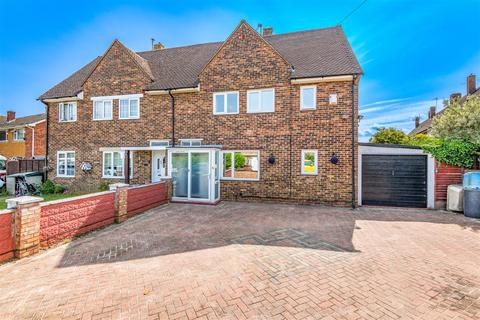 3 bedroom semi-detached house for sale, Marsh Way, Larkfield, Aylesford