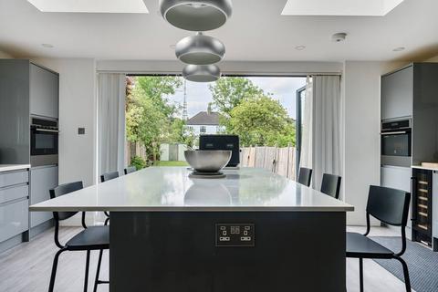 21 Woodvale Avenue, London, SE25 4AD