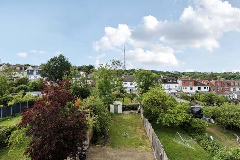 21 Woodvale Avenue, London, SE25 4AD
