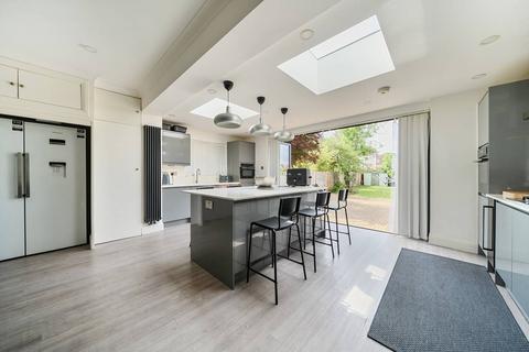 21 Woodvale Avenue, London, SE25 4AD