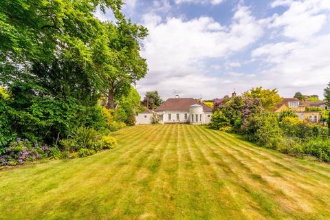 Sparrows Nest Broomfield Park, Sunningdale, Ascot, SL5 0JT