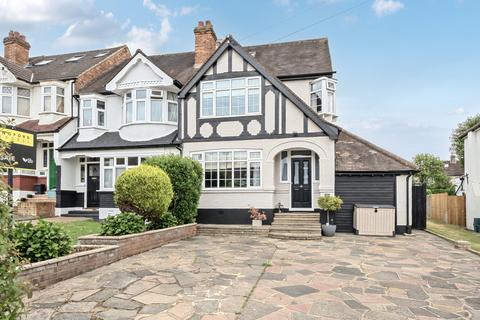 4 bedroom end of terrace house for sale, Langley Way, West Wickham