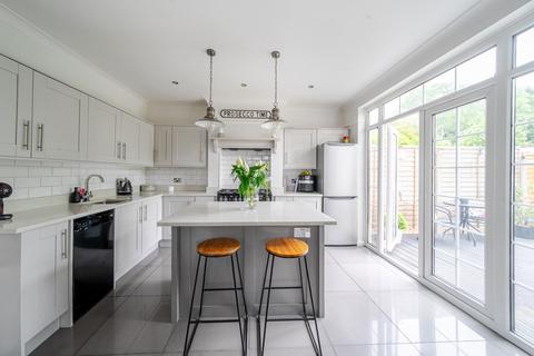 4 bedroom end of terrace house for sale, Langley Way, West Wickham