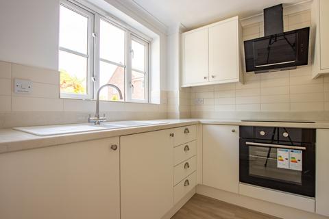6 Mallow Close, Attleborough, NR17 1XZ