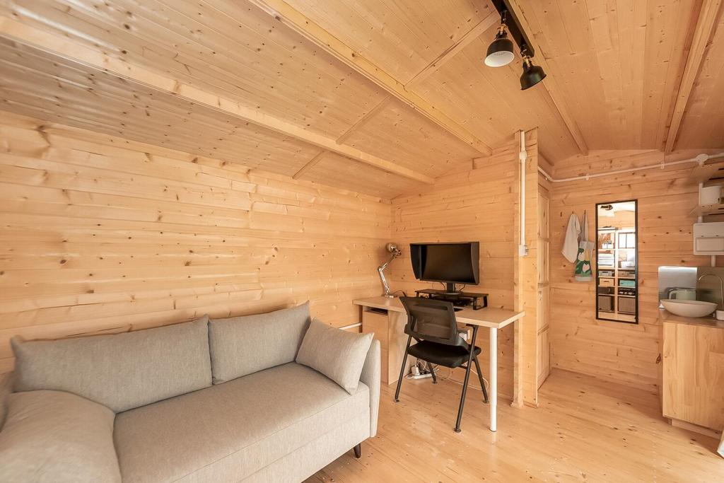 IMG 1944-2-1500x1000.jpg