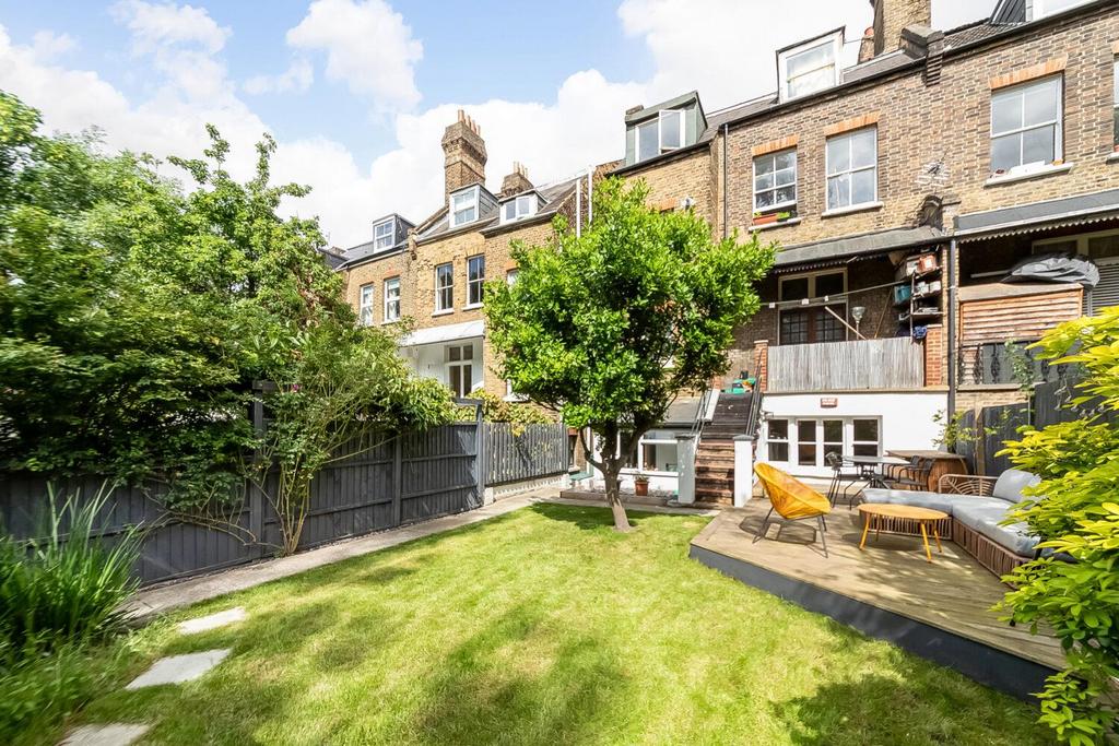 IMG 1926-2-1500x1000.jpg