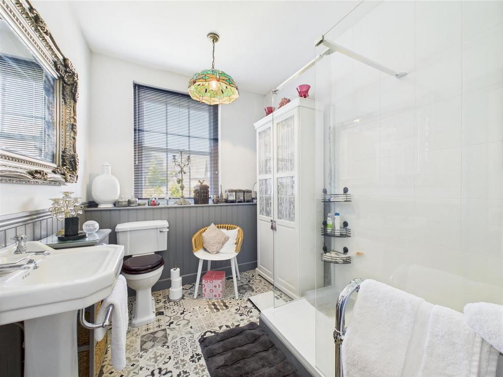 CAM02742 G0-PR0021-STILL018.jpg