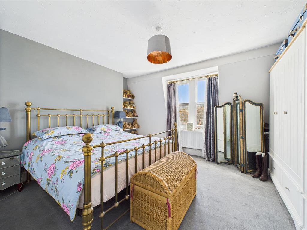 CAM02742 G0-PR0021-STILL028.jpg