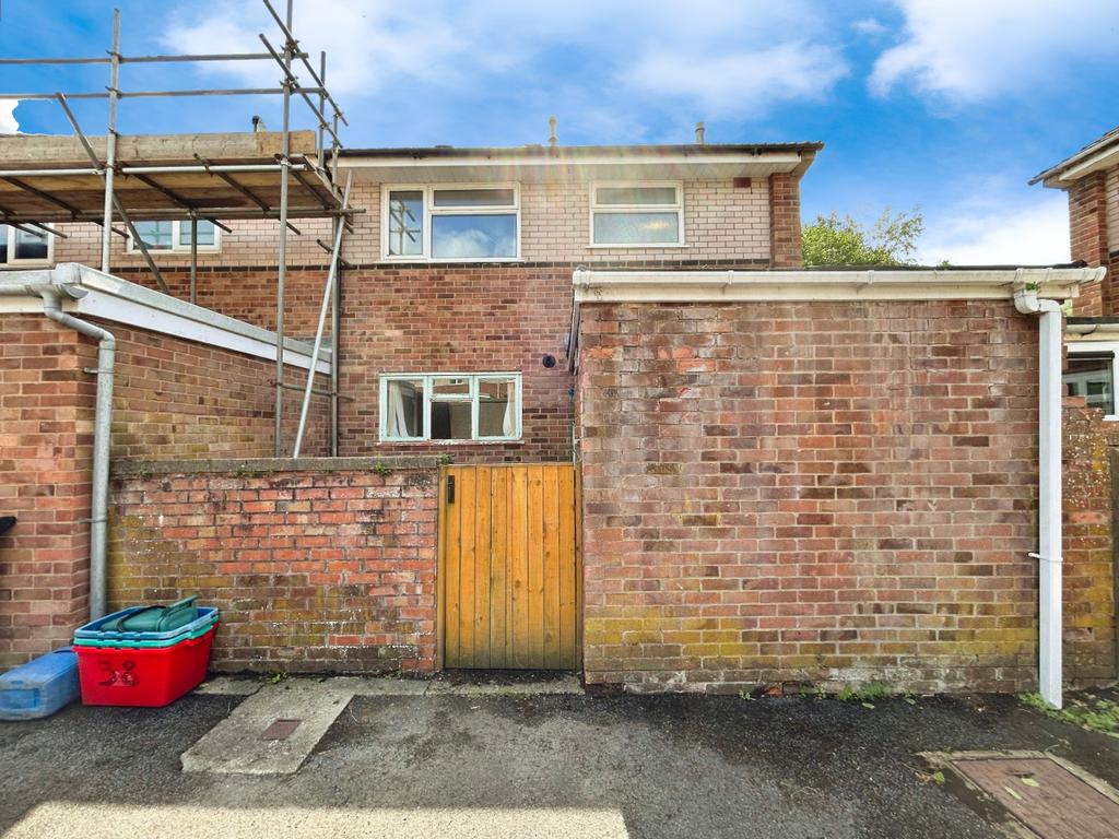 End terrace 3 bedroom