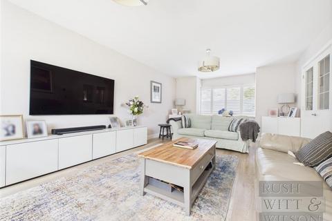 5 bedroom detached house for sale, Woodlands Way, Hastings