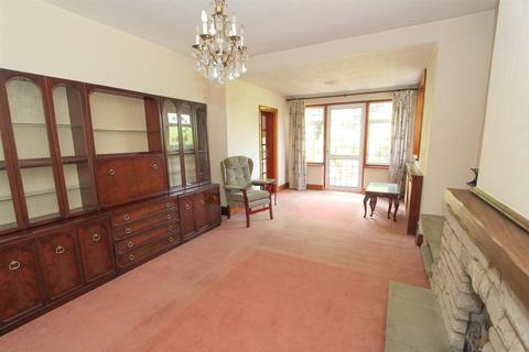 28 Boundary Road, Carshalton, SM5 3HG