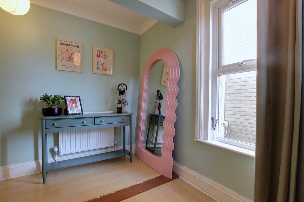 1 st floor landing