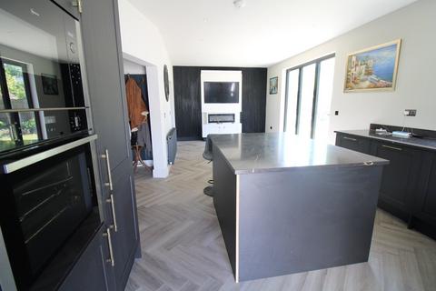 4 bedroom detached house for sale, Copse Avenue, West Wickham, BR4