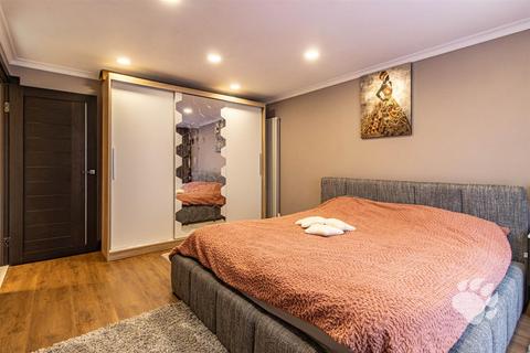 15 Buckerills, Basildon, SS13 3EP