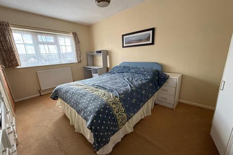 12 Bramley Close, Baldock, SG7 5DF