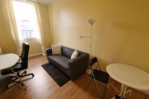1 bedroom flat to rent, Moorland Road, Leeds LS6
