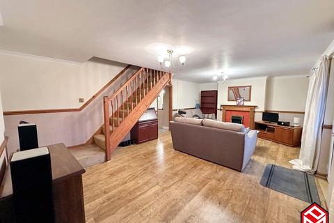 172 Bridgend Road, Aberkenfig, Bridgend, CF32 9AD