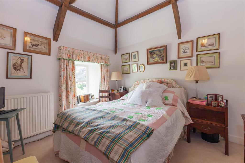 Master Bedroom 1.jpg