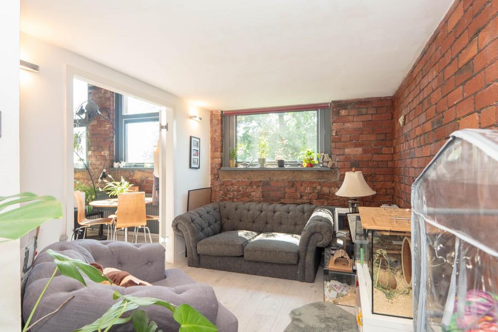 Sitting/ diningroom
