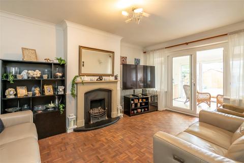 3 bedroom detached house for sale, The Glade, Pagham, Bognor Regis