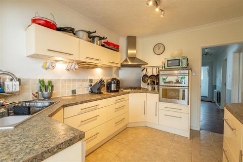 3 bedroom detached house for sale, The Glade, Pagham, Bognor Regis