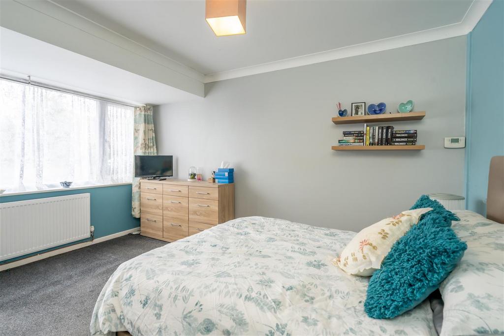 GF Bedroom.jpg