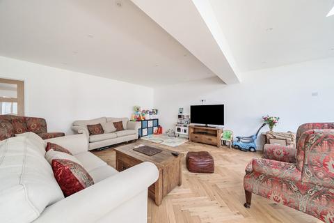 4 bedroom bungalow for sale, Burford Close, Ickenham, Uxbridge
