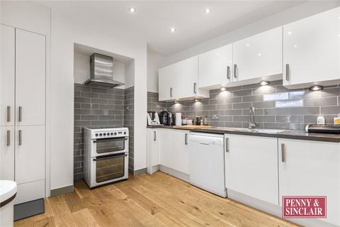 undefined, Duke Street, RG9 1UP