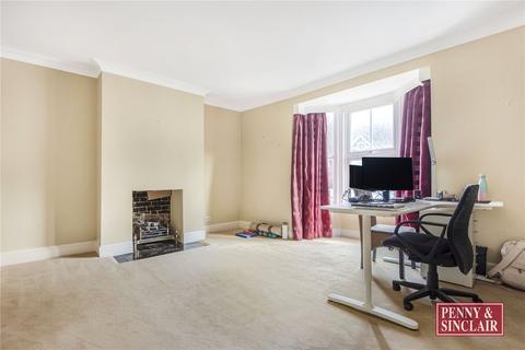 undefined, Duke Street, RG9 1UP