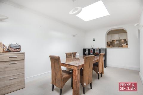 undefined, Duke Street, RG9 1UP